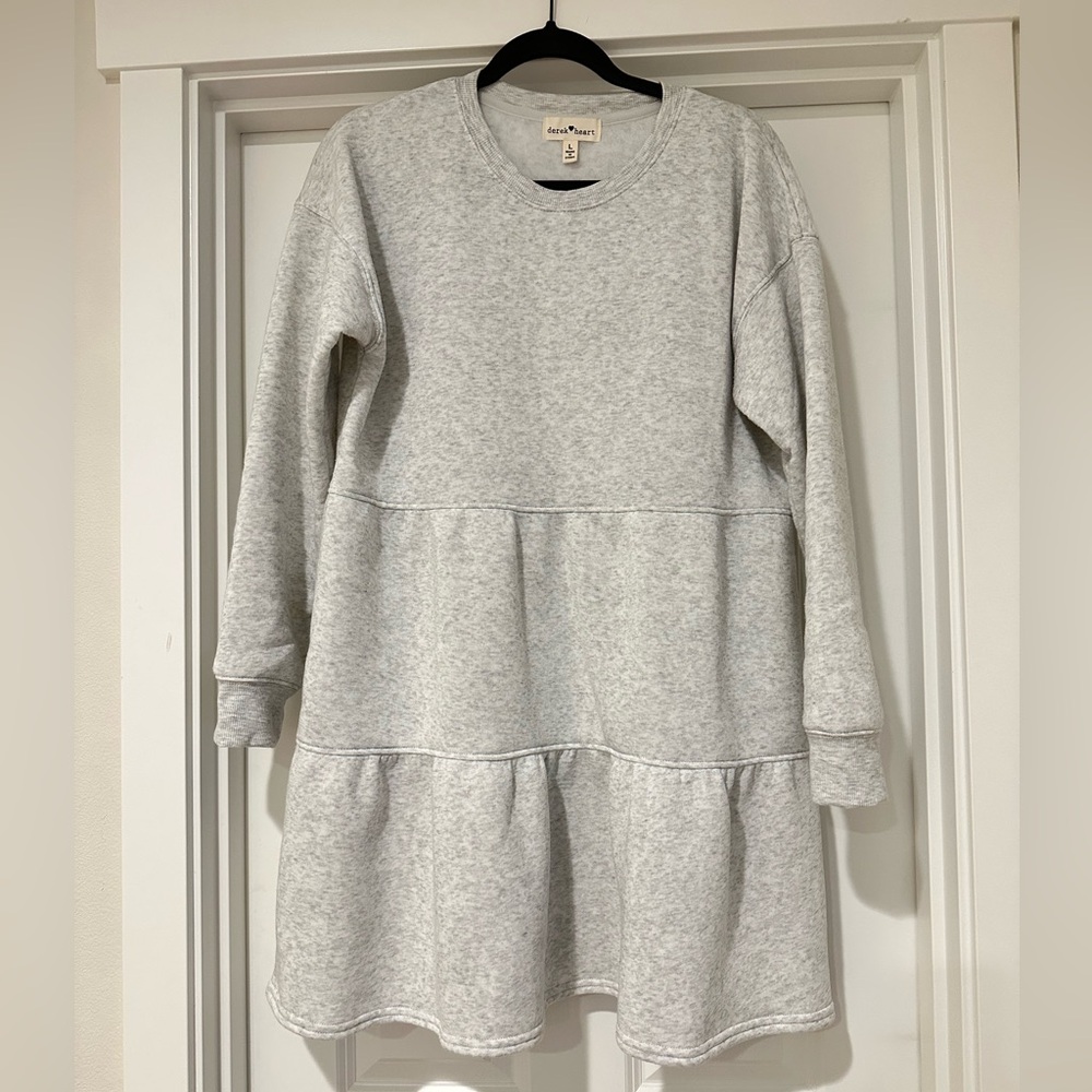 Grey tiered crew-neck sweatshirt